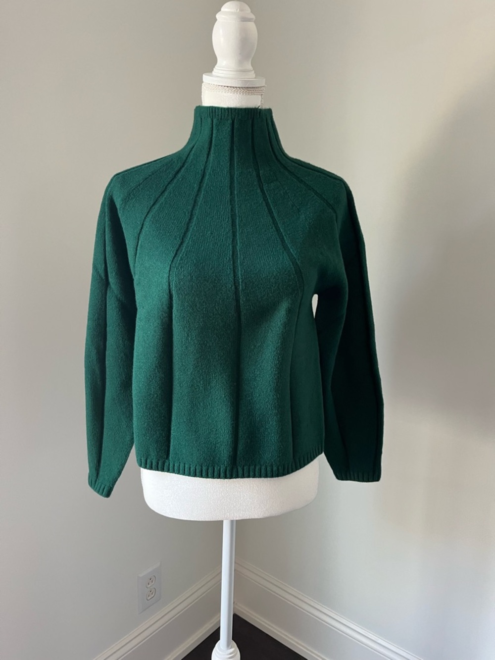 Ann Taylor Sweater NWOT